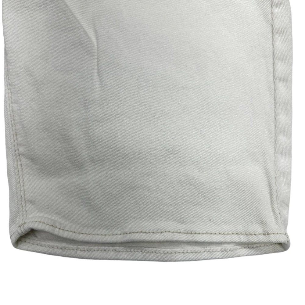 Levi's Denim Bermuda Shorts (15) - Picture 4 of 10